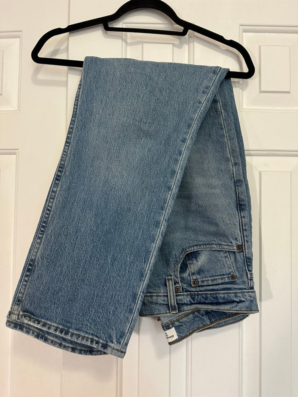 Abercrombie Ultra High Rise 90s Straight Jean - Size 10 short (size 30) - Picture 6 of 7